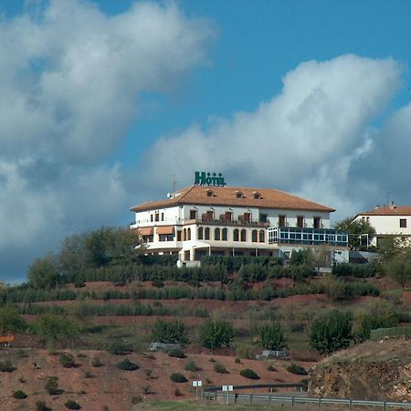 Hotel Restaurante Banos Baños de la Encina Екстериор снимка
