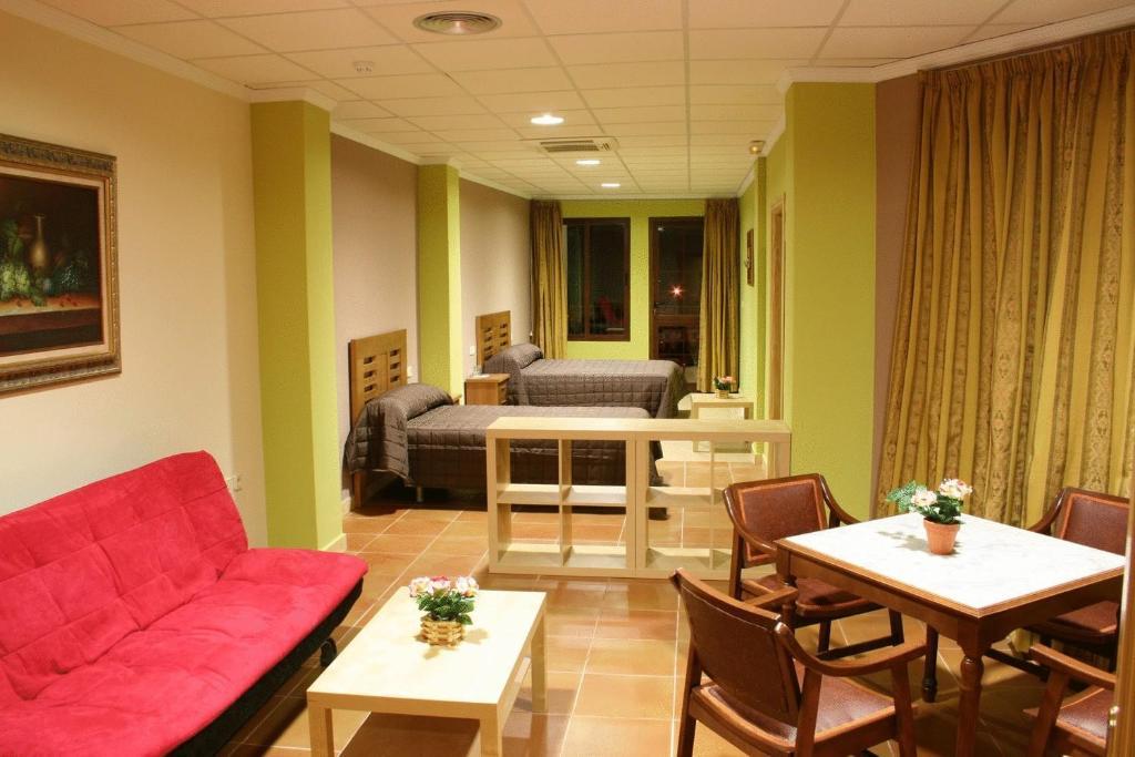 Hotel Restaurante Banos Baños de la Encina Стая снимка