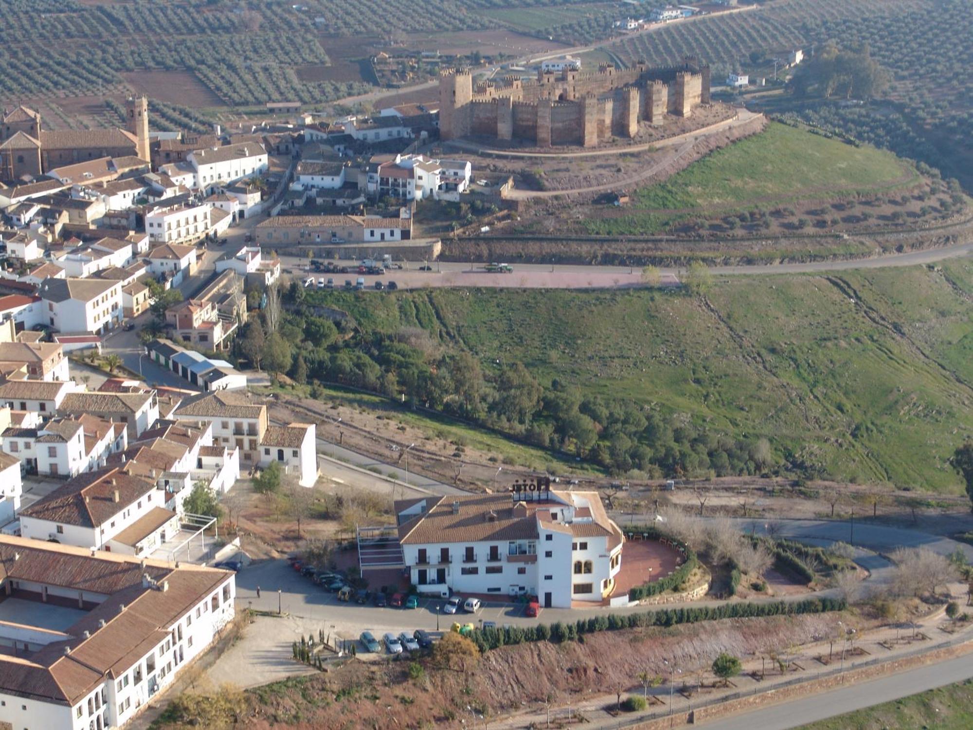 Hotel Restaurante Banos Baños de la Encina Екстериор снимка